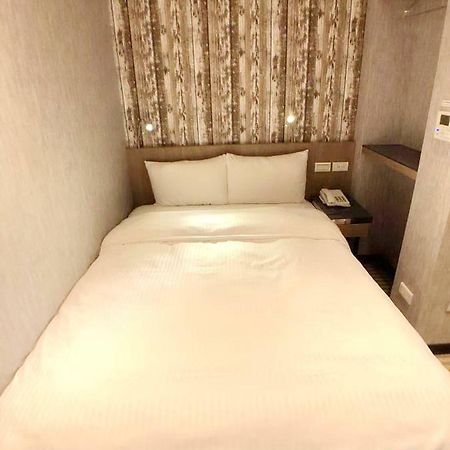 Red 13 Apartment 타이베이 외부 사진