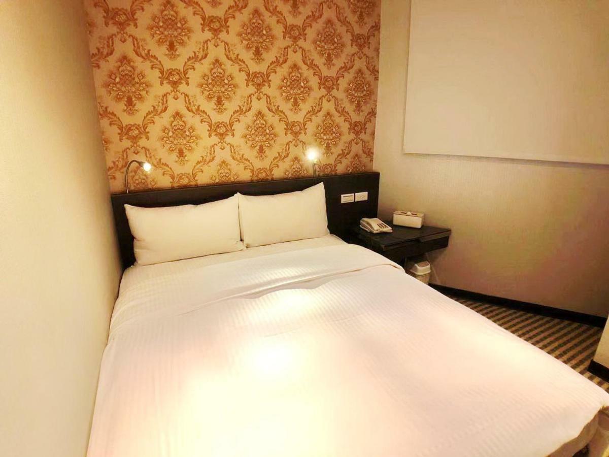 Red 13 Apartment 타이베이 외부 사진
